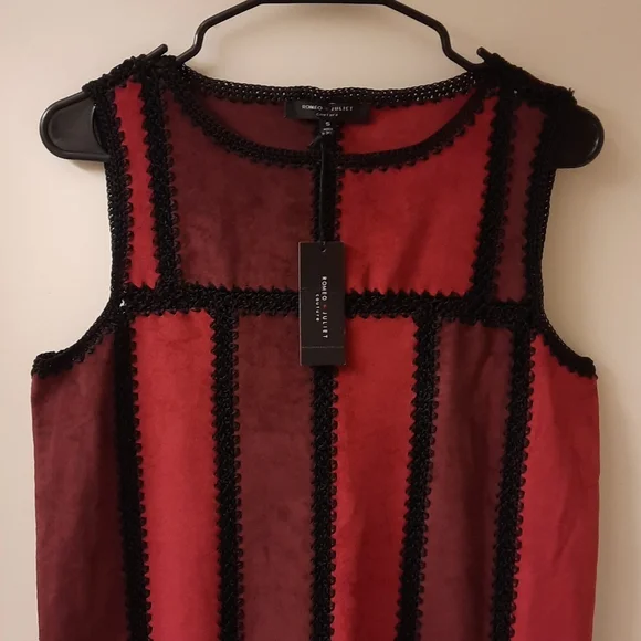 NWT, Romeo & Juliet Couture Wine Combo Patchwork Top - Picture 3 of 15